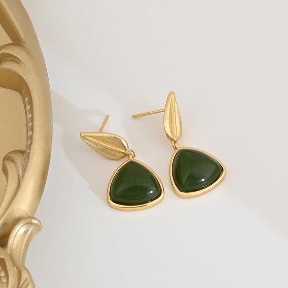 Women's Trendy Sterling Green Natural Jade Elegant Charm Leaf Stud Earring - Picture 6 of 7